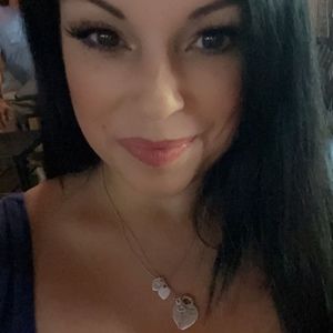 Meet your Posher, Marisa